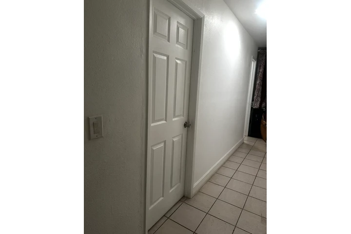 $1000 : Cuarto image 2