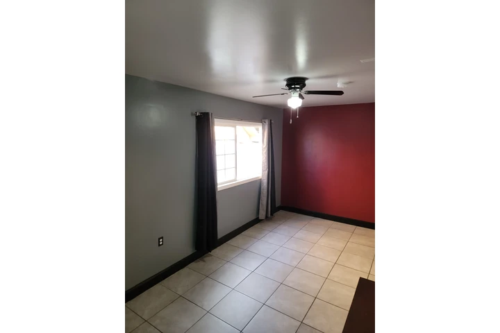 $1495 : Estudio image 5