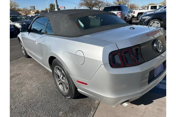 2014 Mustang V6 Premium image 6