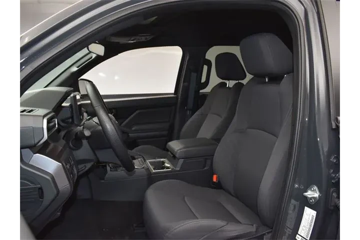 $30504 : Toyota Tacoma 2024 4x2 SR5 4 image 9