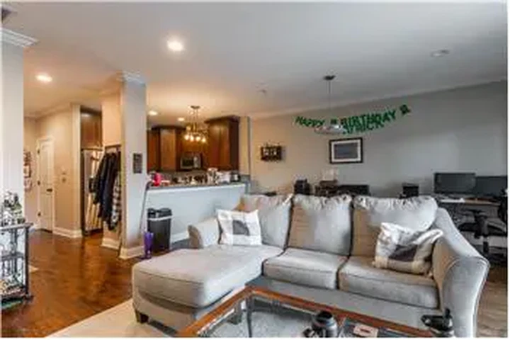 $5495 : Rental property with 3 bedro image 2