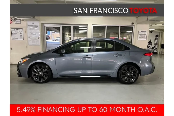 $21988 : Gold Certified2023 Corolla SE image 2