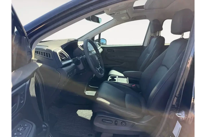 $40000 : Honda Odyssey 2026 EX-L 4dr image 3