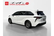 $39999 : Toyota Sienna 2023 LE 8-Pass thumbnail