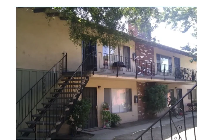 $2000 : North Long Beach image 5