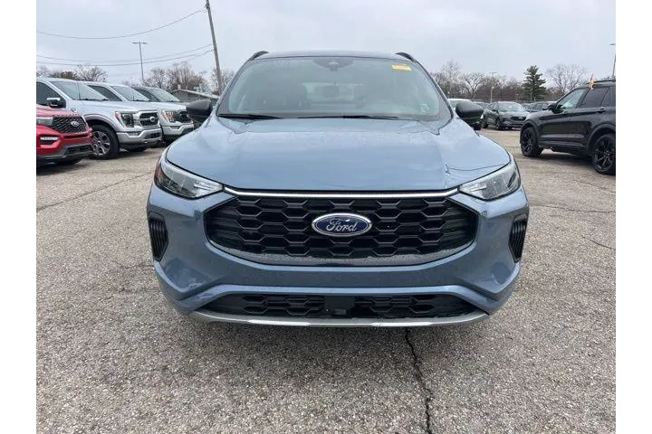 $24822 : Ford Escape 2024 AWD ST-Line image 2