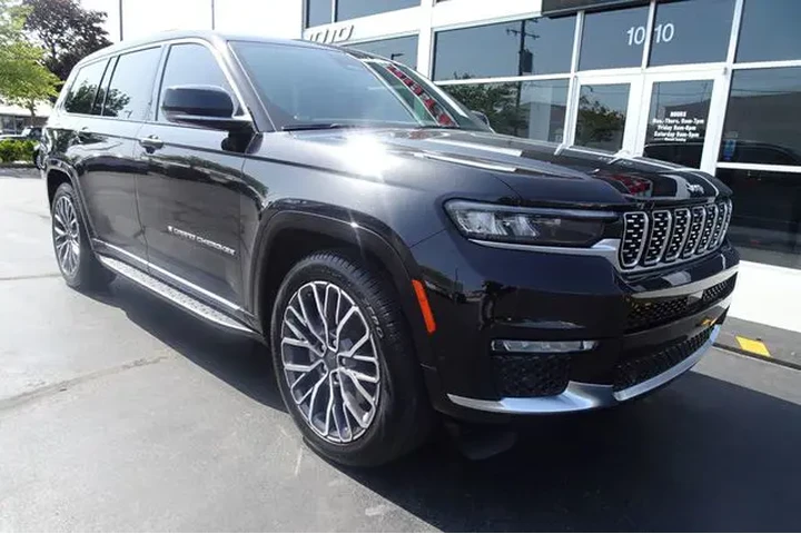 $38999 : 2021 Grand Cherokee L image 2