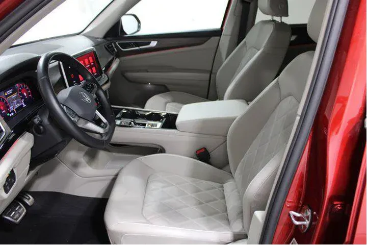 $39923 : Volkswagen Atlas 2024 AWD SE image 3
