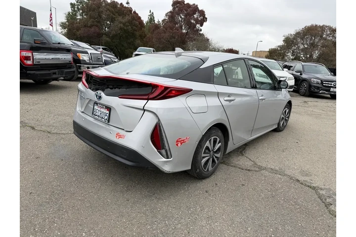 $13000 : Toyota Prius Prime 2017 Prem image 5