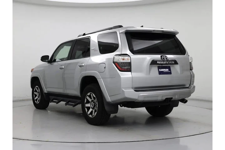 $32998 : Toyota 4Runner 2019 4x4 SR5 image 2