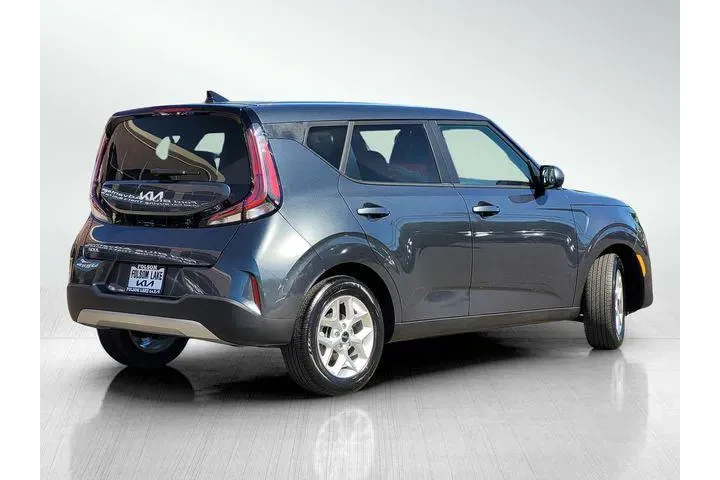 $19987 : Kia Soul 2025 S 4dr Crossove image 4