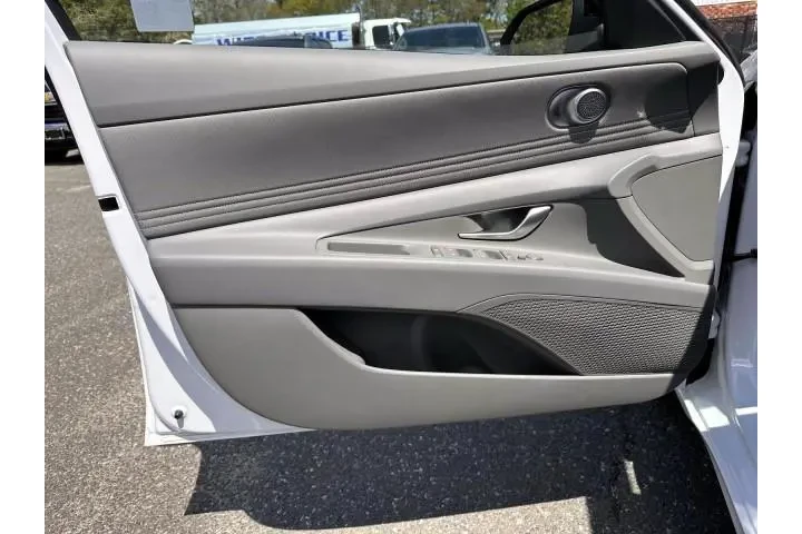 $20999 : Hyundai ELANTRA 2025 SEL Spo image 8