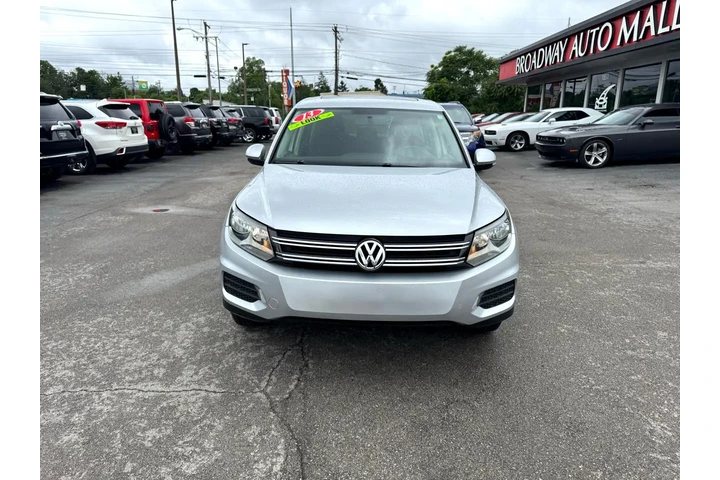 $7980 : 2013 Tiguan 4WD 4dr Auto S w/ image 7