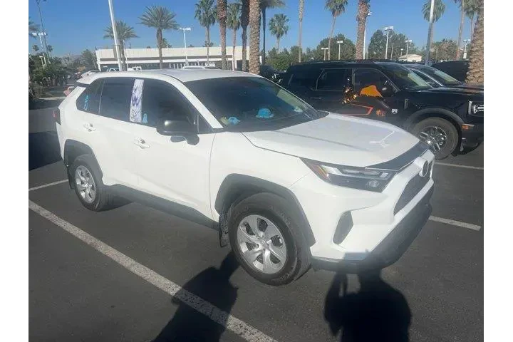 $29839 : Toyota RAV4 2023 AWD LE 4dr image 2