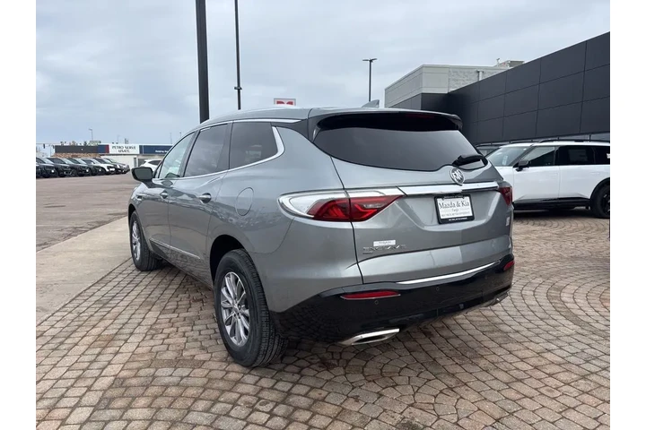 $35798 : 2023 Enclave Essence image 7