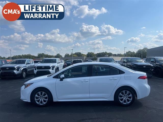 $19386 : PRE-OWNED 2022 TOYOTA COROLLA image 4