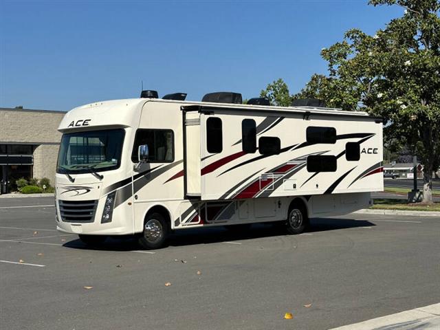 $69999 : 2020 Thor Motor Coach ACE 30.2 image 7