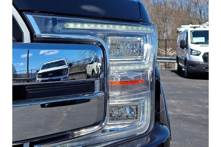 $36700 : Ford F-150 2019 4x4 Lariat 4 image 9