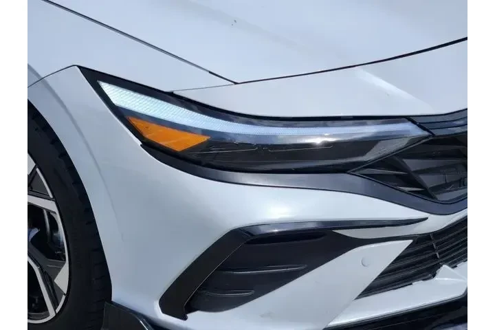 $22452 : Hyundai ELANTRA 2025 SEL Con image 9