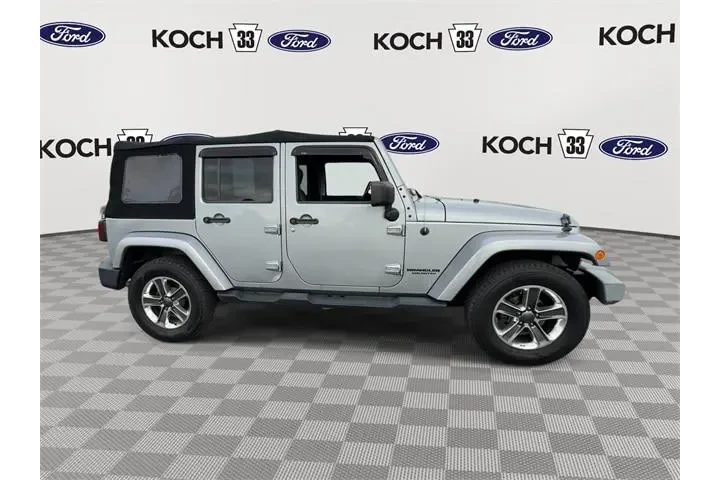$12800 : Jeep Wrangler Unlimited 2016 image 9