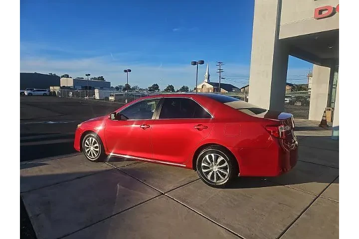 $13988 : Toyota Camry 2012 SE 4dr Sed image 3