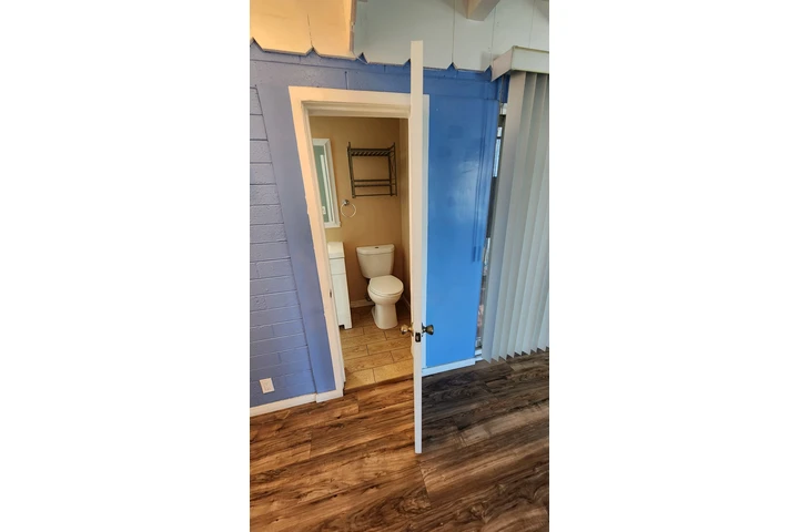 $1800 : Renta de cuarto  sala y baño image 5