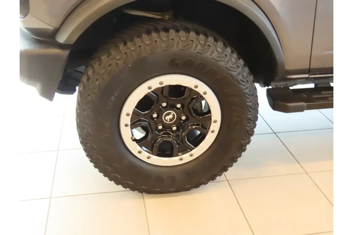 $39999 : Ford Bronco 2022 4x4 Base Ad image 6