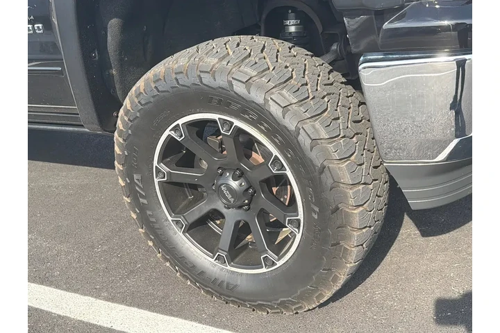 $9900 : 2015 Silverado 1500 LT Z71 4x4 image 4