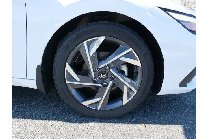 $22170 : Hyundai ELANTRA 2025 SEL Spo image 10