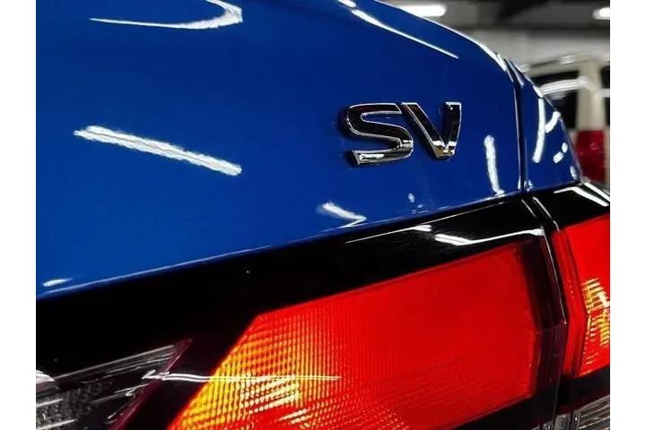 $13495 : Nissan Versa 2021 SV 4dr Sed image 9