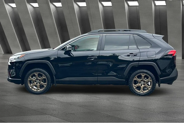 $38900 : Toyota RAV4 Hybrid 2024 AWD image 10