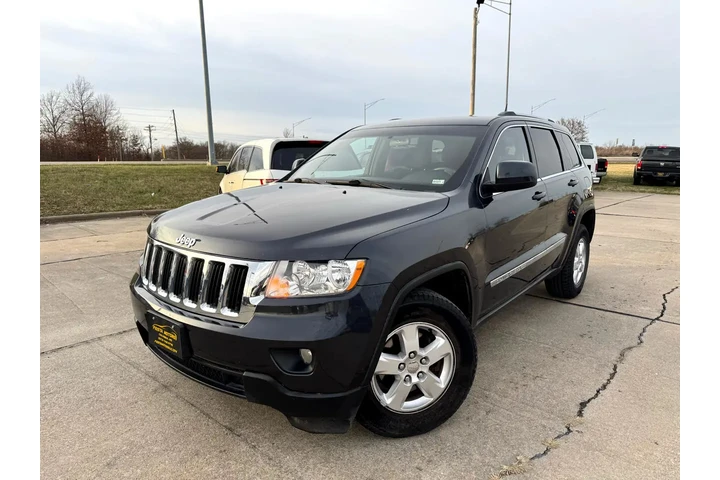 $7999 : 2012 Grand Cherokee Laredo 4WD image 2