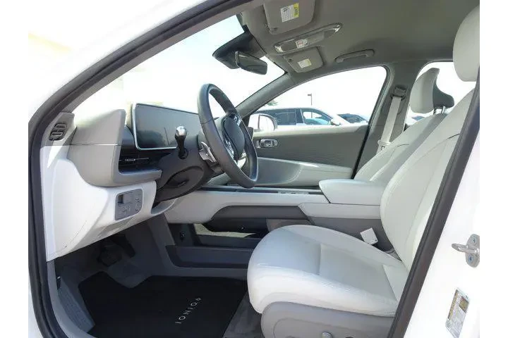 $29500 : Hyundai IONIQ 6 2024 AWD SEL image 6