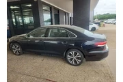 $16527 : Volkswagen Passat 2021 SE 4d thumbnail