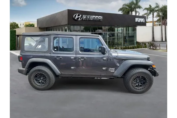 $19995 : Jeep Wrangler Unlimited 2018 image 6