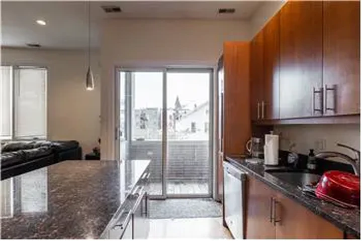 $4395 : Rental property with 3 bedro image 3