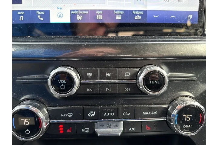 $37995 : Ford F-150 2021 4x4 XLT 4dr image 7