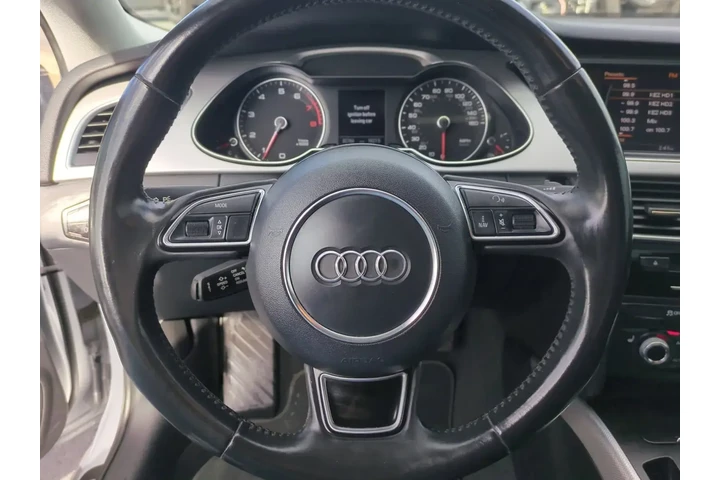 Audi A4 2016 AWD 2.0T quattr image 9