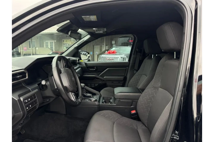 2025 Tacoma SR Double Cab 4WD image 7