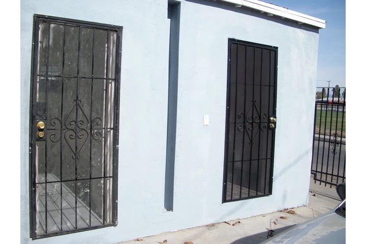 $500 : HABITACION EN COMPTON $ 490 image 2