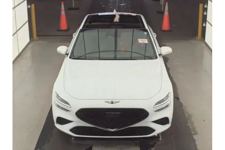 $25990 : Genesis G70 2023 2.0T 4dr Se image 2
