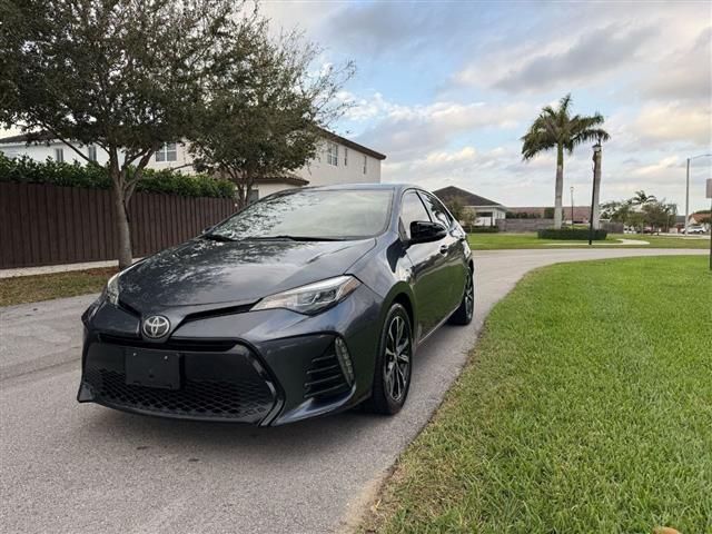 $9600 : Toyota corolla 2019 image 4