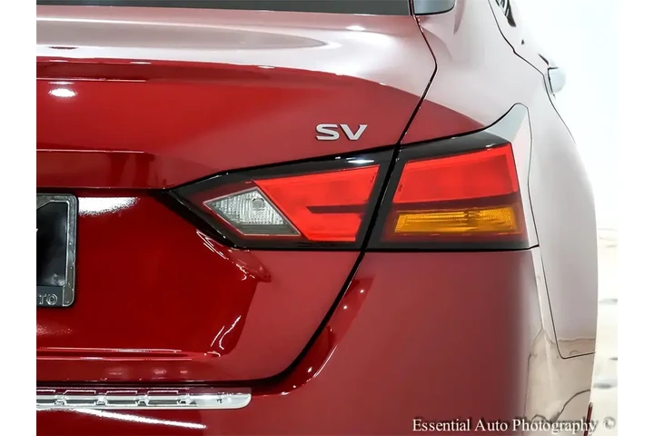 $21995 : Nissan Altima 2023 2.5 SV 4d image 8