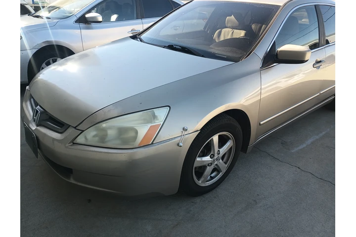 $4500 : Limpio image 1