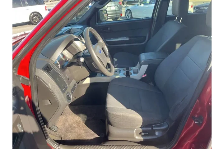 $7995 : 2011 Escape XLT image 10