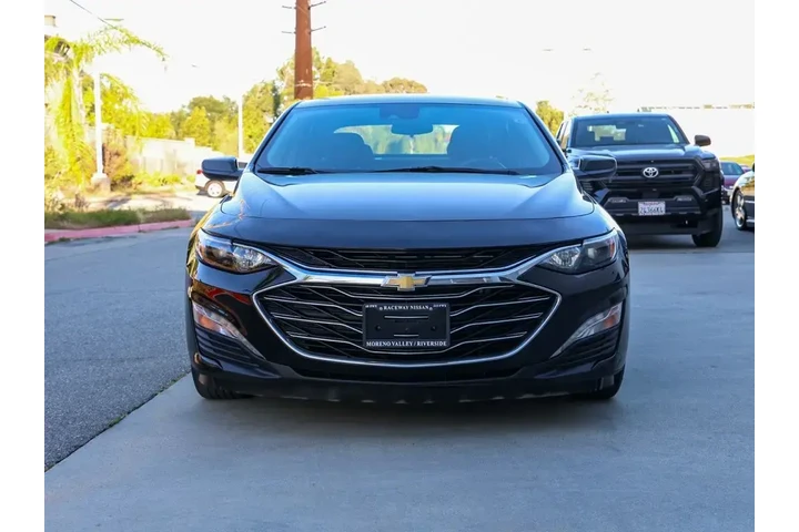 $18418 : Chevrolet Malibu 2024 LT 4dr image 9