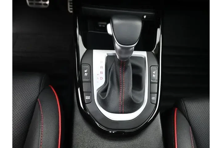 $21244 : Kia Forte 2024 GT 4dr Sedan image 3