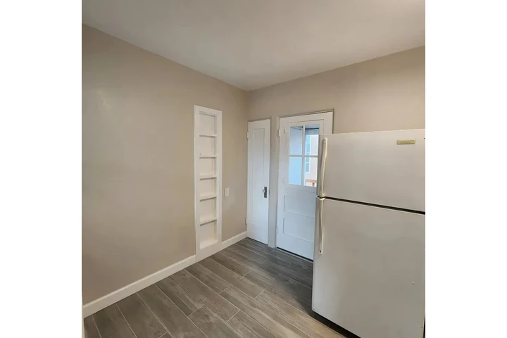 $1100 : Apartamento disponible image 3