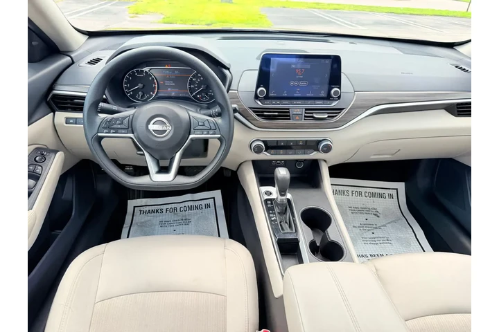 $1500 : Altima SV image 7