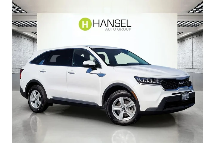 $19788 : Kia Sorento 2022 LX 4dr SUV image 1